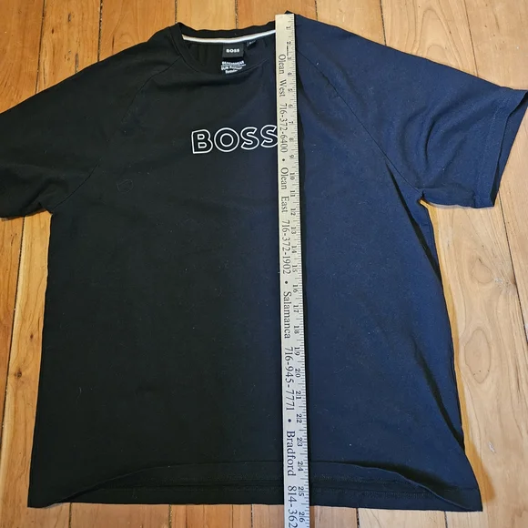 BOSS Men's Black Logo Crewneck T-Shirt - Picture 9 of 10